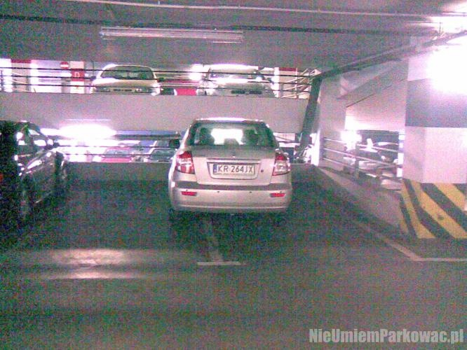 Źle zaparkowany samochód