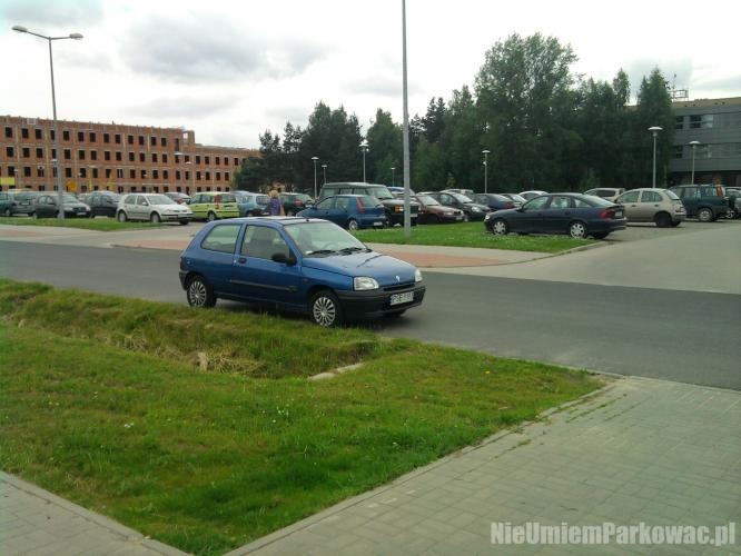 Źle zaparkowany samochód